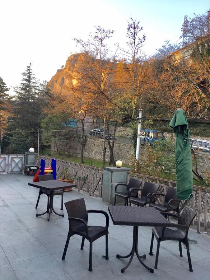 Hotel Newland Chiatura Exterior foto